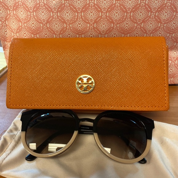 Tory Burch Sunglasses - Picture 2 of 3